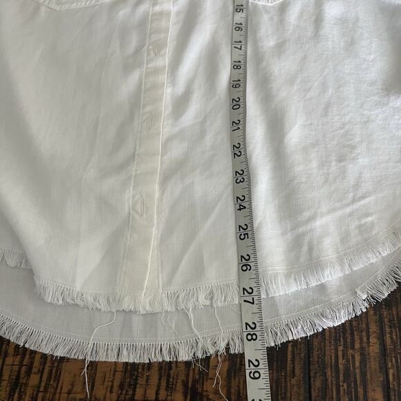 Cloth & Stone White Button Up Shirt Distressed Hem Beach Tencel Chambray 206 - Picture 7 of 7